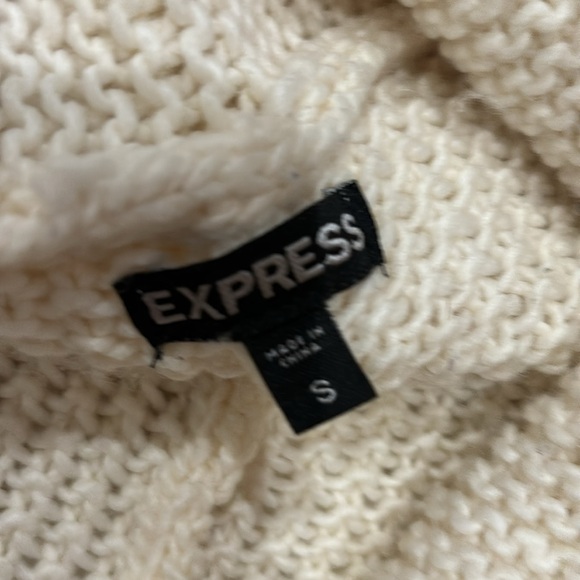 Sweater - Picture 2 of 2